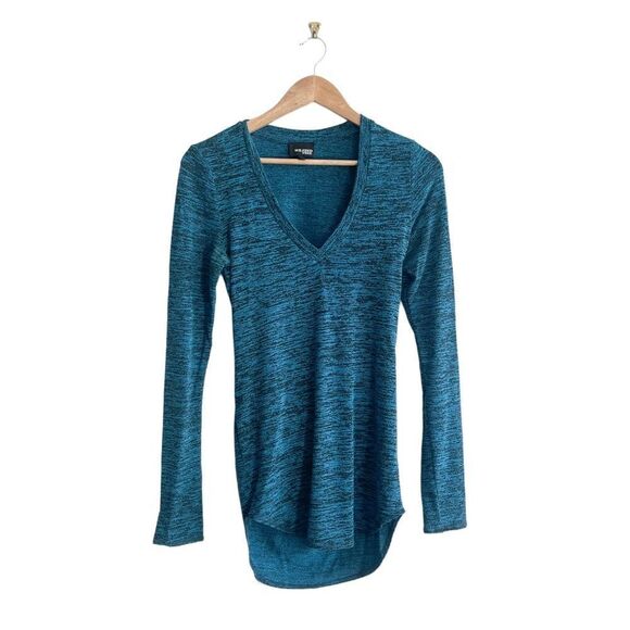 Wilfred Free Luma Blue Black Long Sleeve Top Open Back Slit Women's M V-Neck - Picture 1 of 8